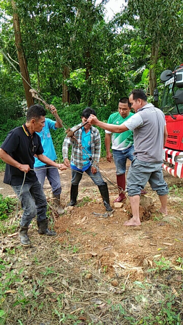 แก้ไขปัญหากรณีน้ำพัดท่อประปาขาดของประปาหมู่บ้าน หมู่ที่  5