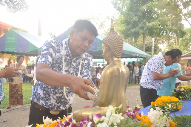 โครงการจัดงานวันสงกรานต์  วันตัญญูตำบลหงษ์เจริญ  ประจำปี 2560